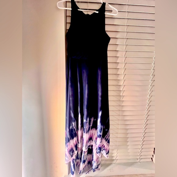 Vera Wang Dresses & Skirts - Vera Wang navy, cream & lilac watercolor ombré dress